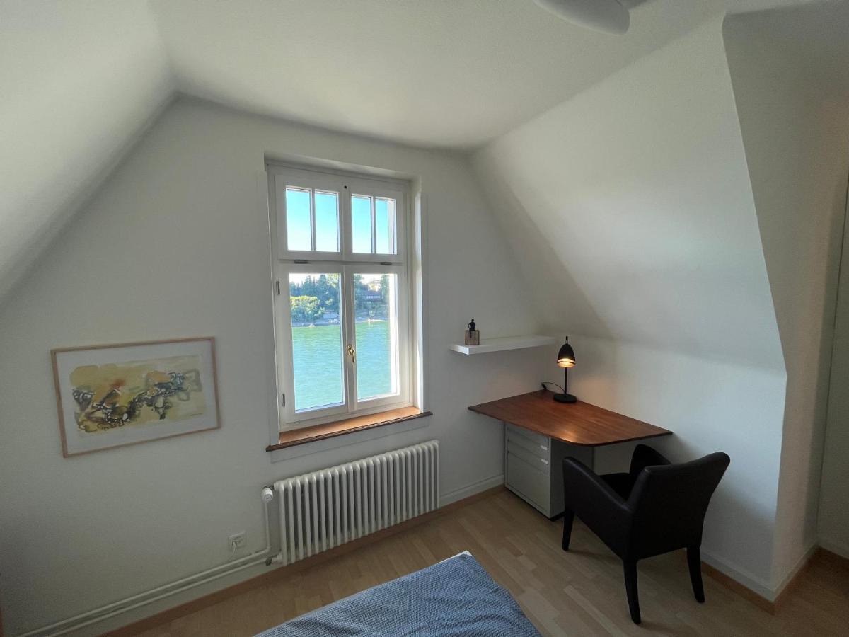 Charmante Altbauwohnung Am Rhein Basel Exterior foto