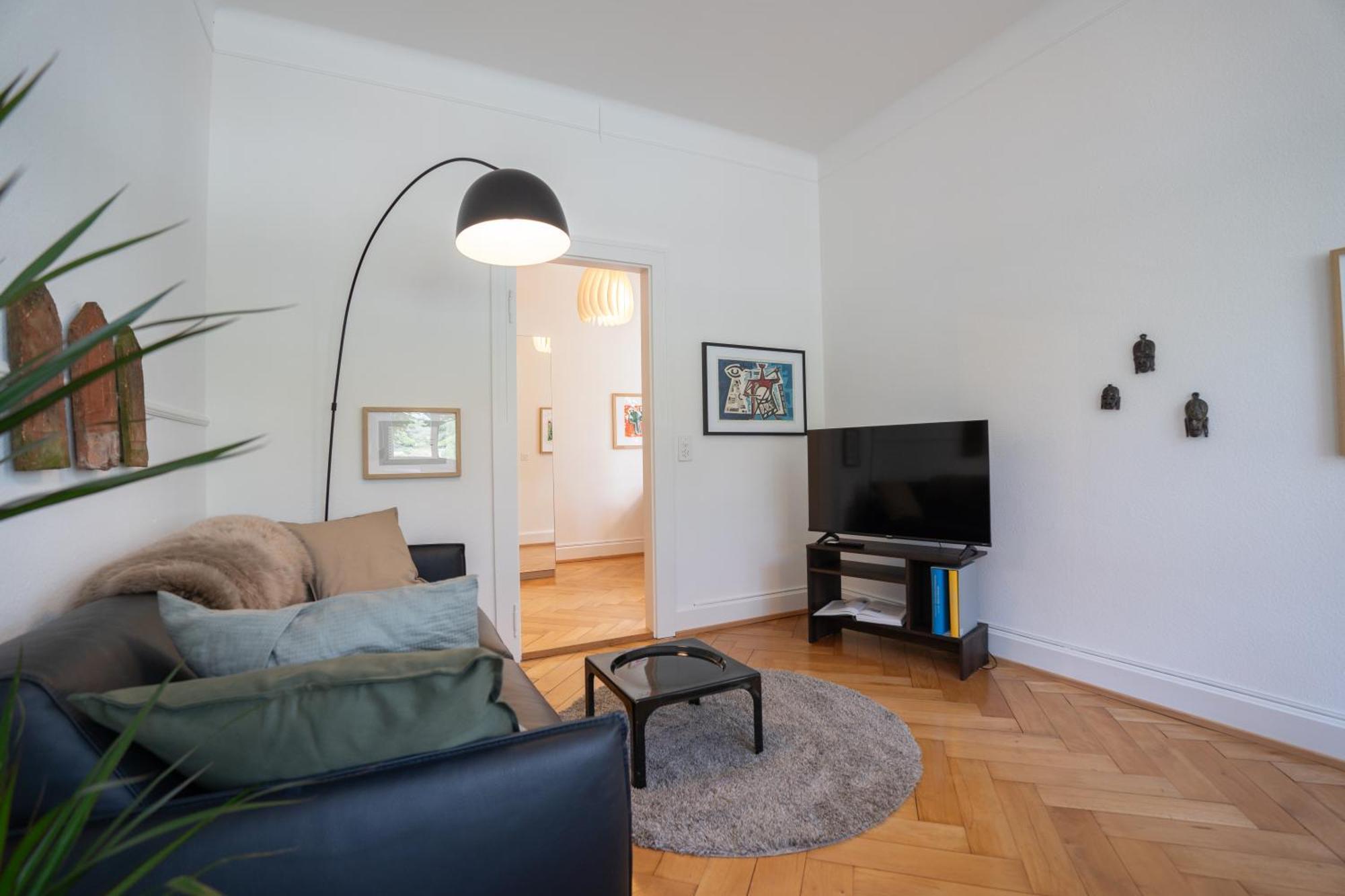 Charmante Altbauwohnung Am Rhein Basel Exterior foto